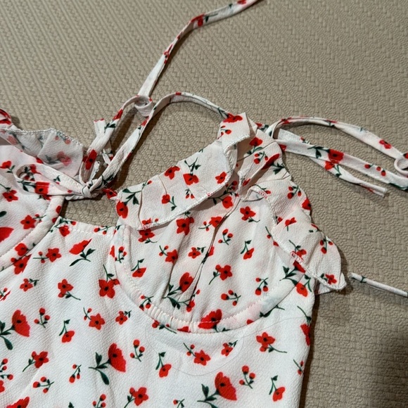 Polly Cute Dress - Picture 12 of 14